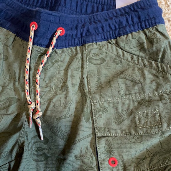 BNWOT Columbia rugged/camping graphic waterproof shorts women’s size XS - Picture 3 of 10